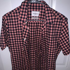 Goodfellow Men’s pink gingham short sleeve shirt.